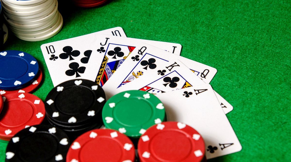 Jackpot Gems کیسینو میں پوکر گیمز